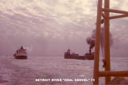 Detroit river Coal Shovel 1971.JPG (58707 bytes)
