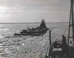 Icebreaking Detail9.jpg (123671 bytes)
