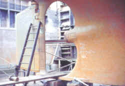 Replacing the screw.jpg (67899 bytes)